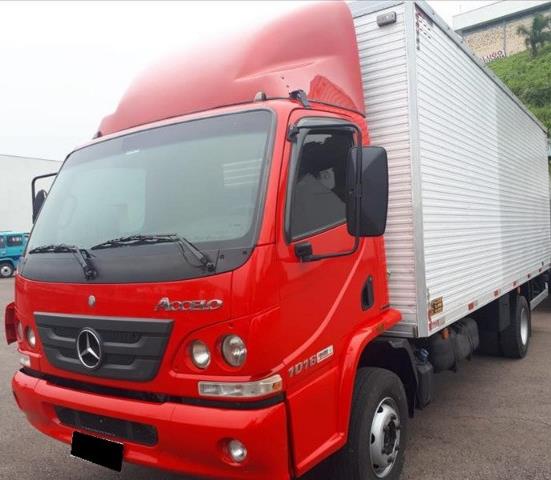 MERCEDES BENS ACCELO 2015