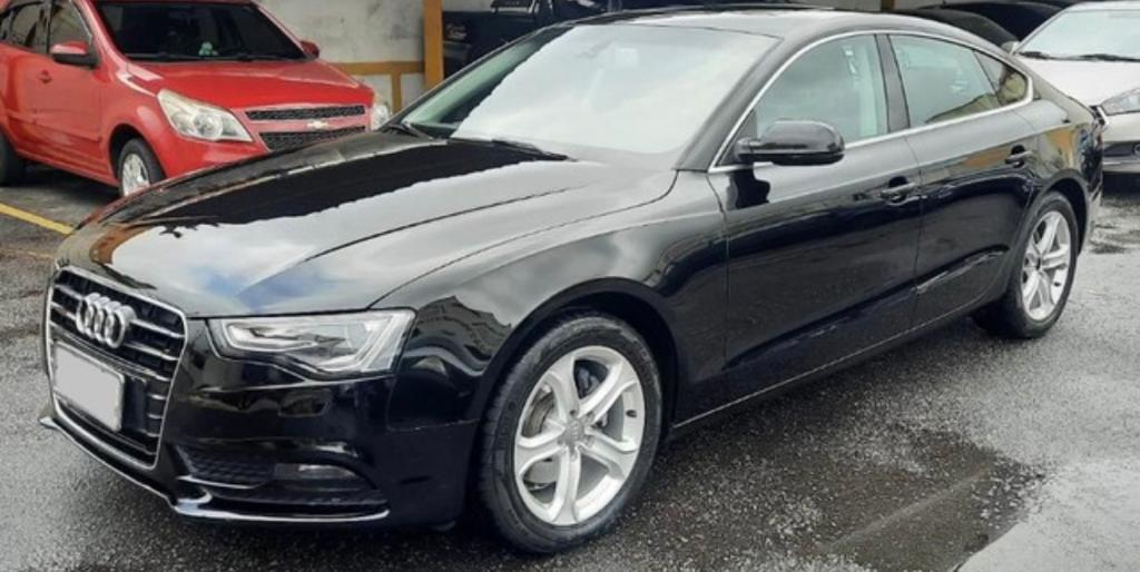 Audi A5 Versão 1.8 automático